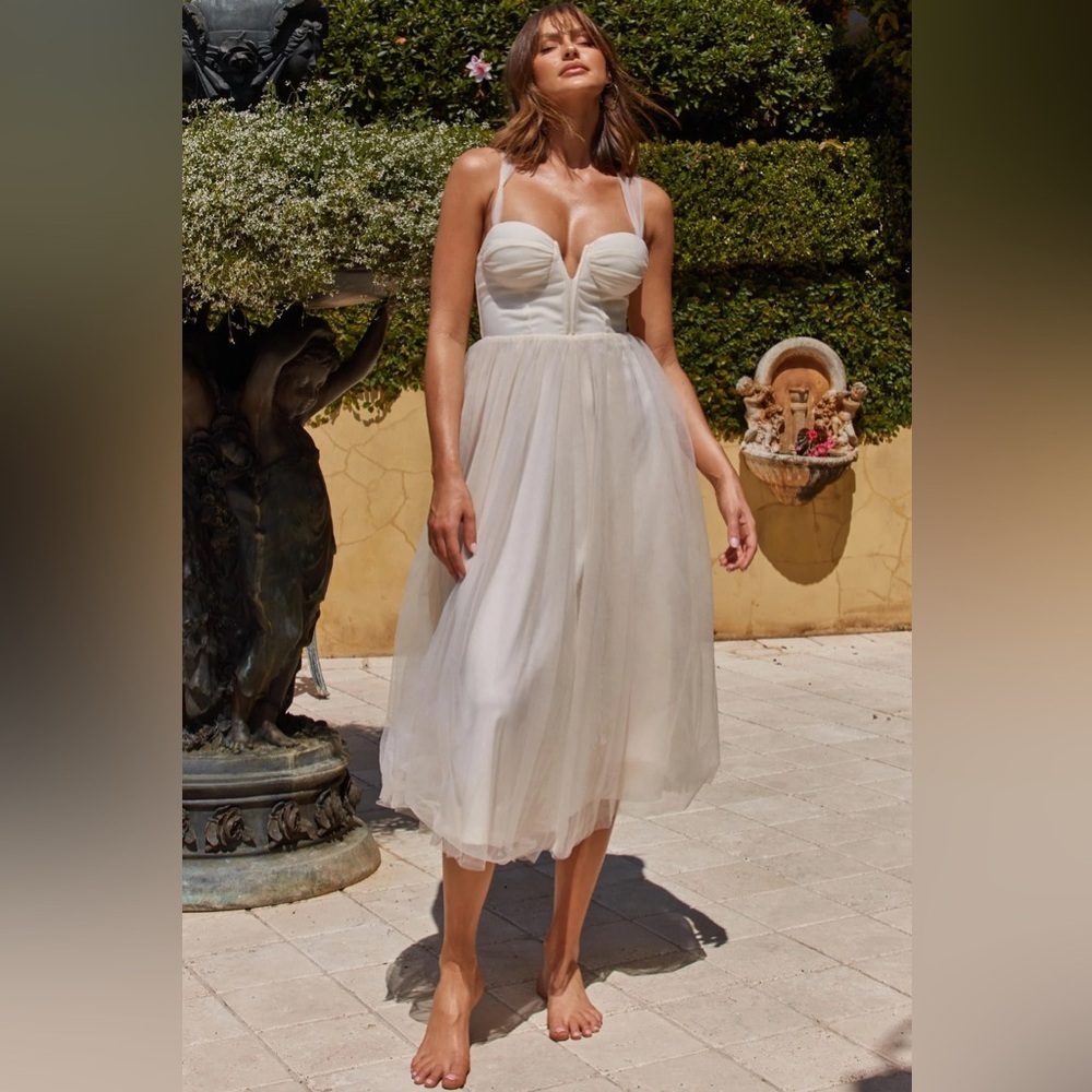 NWT Hello Molly Tulle Skirt Cream Midi Corset Bodice Tie Back Bridal Midi Dress - Picture 16 of 17